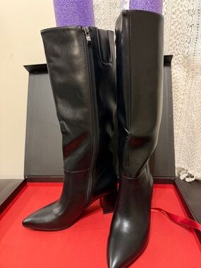 Women's Black Heeled Knee Pointed Toe Vegan Leather Boots